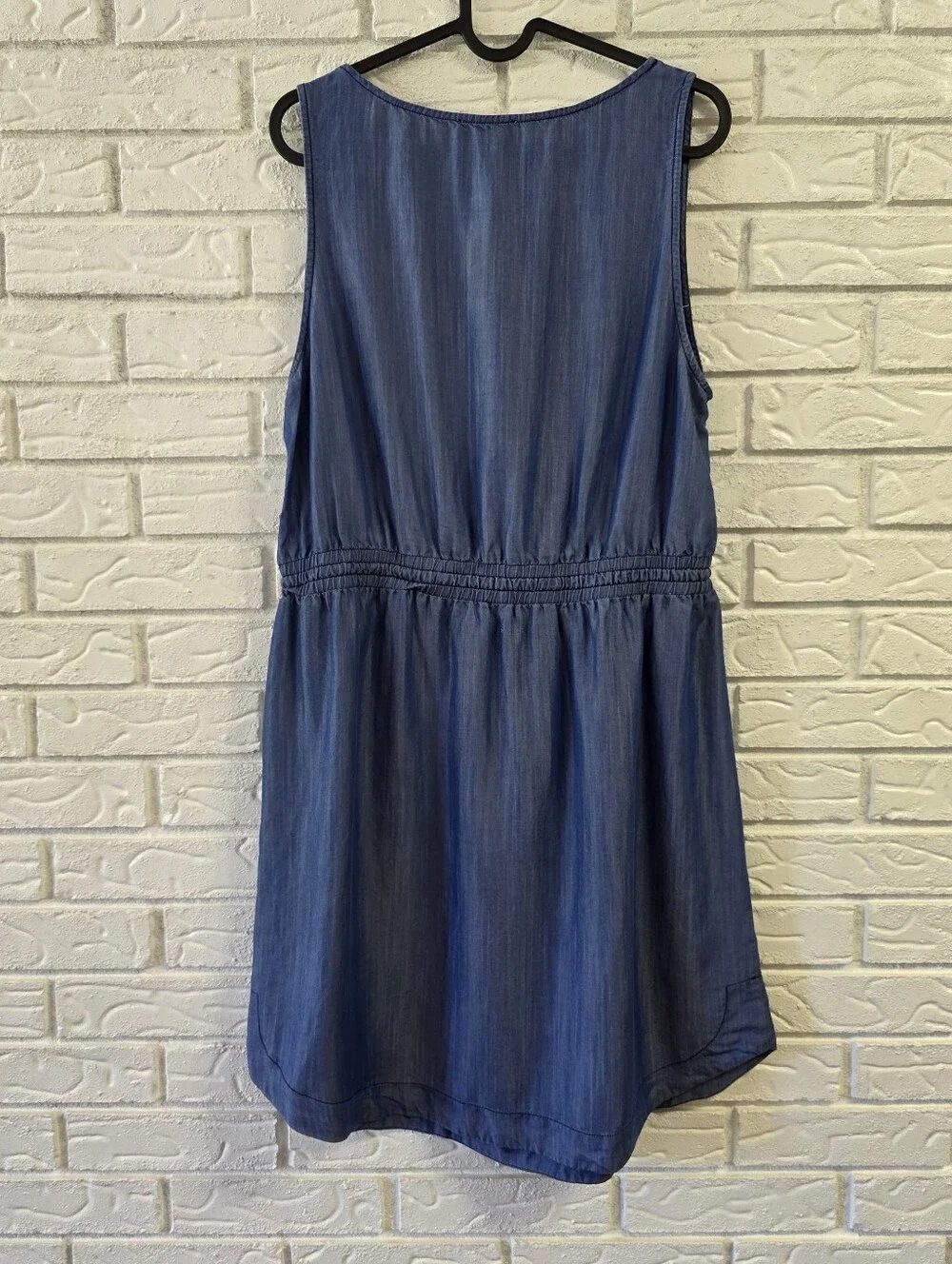LOFT Sleeveless Chambray Dress EUC